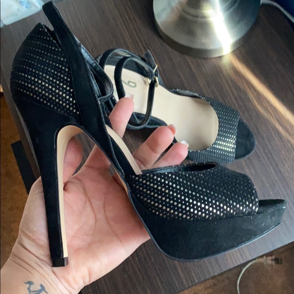 Beautiful heels Gold and Black